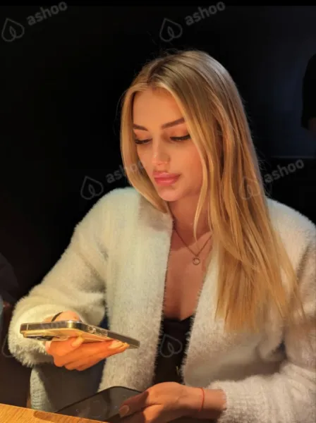 Ангелиночка, 23